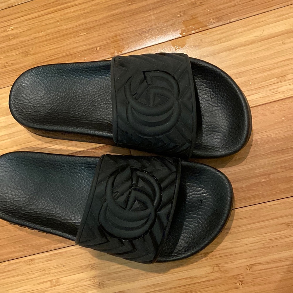 gucci slides
